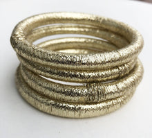 Lade das Bild in den Galerie-Viewer, Uni Silk Bangle - Old rose