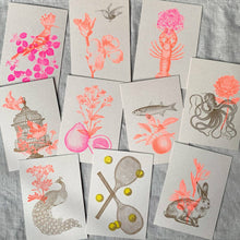 Lade das Bild in den Galerie-Viewer, Postkarte / Fisch / Pflanzenfarbe / Ökopapier