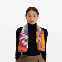 Lade das Bild in den Galerie-Viewer, Silk Carre 100 - Atelier - Orange