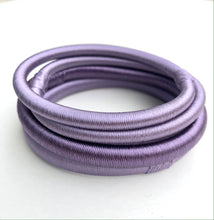 Lade das Bild in den Galerie-Viewer, Uni Silk Bangle - Fuchsia