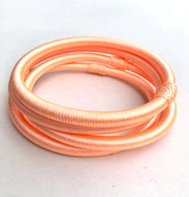 Lade das Bild in den Galerie-Viewer, Uni Silk Bangle - Old rose