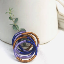 Lade das Bild in den Galerie-Viewer, Tricolor Silk Bangle - Violet