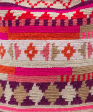 Lade das Bild in den Galerie-Viewer, Guanabana Mitra Crossbody Bag - Lilac & Pink