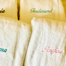 Lade das Bild in den Galerie-Viewer, Handtuch 60x110cm