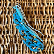 Lade das Bild in den Galerie-Viewer, Bag Charm Acryl/Paracord
