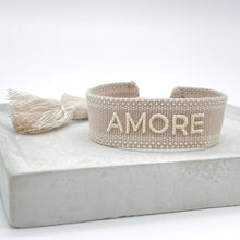 Lade das Bild in den Galerie-Viewer, AMORE
