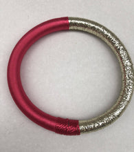 Lade das Bild in den Galerie-Viewer, Bicolor Silk Bangle - Beige/gold
