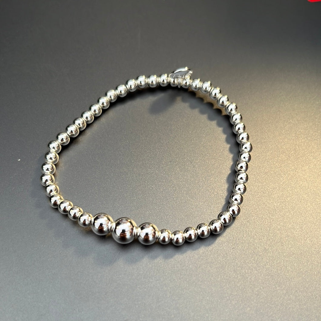Armband silberfarbene Kugeln