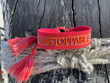 Lade das Bild in den Galerie-Viewer, UNSTOPPABLE
