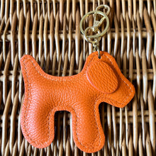 Lade das Bild in den Galerie-Viewer, Bello Bag Charm
