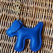 Lade das Bild in den Galerie-Viewer, Bello Bag Charm

