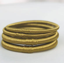 Lade das Bild in den Galerie-Viewer, Uni Silk Bangle - Lime
