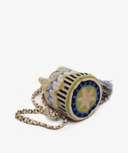 Lade das Bild in den Galerie-Viewer, Guanabana Crossbody Bag - Pastel Green
