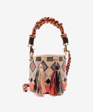 Lade das Bild in den Galerie-Viewer, Guanabana Crossbody Bag Macrame Handle - Pink &amp; Grey
