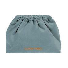 Lade das Bild in den Galerie-Viewer, Good Vibes - Velvet Clutch - Sorbet Island
