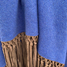 Lade das Bild in den Galerie-Viewer, EVELIN - royal blue/camel
